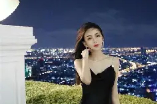 知名网红 表妹李 KK 破产！未婚生女后掉粉上百万转行去卖小吃