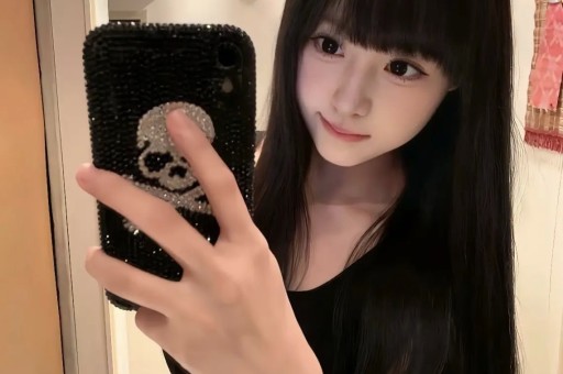 李亚鹏接受捐款不到3天又被官媒点名老赖却实现口碑暴涨