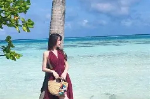 大闸蟹价格战引发的互撕？品牌已遭大闸蟹协会除名两大直播顶流在争什么？